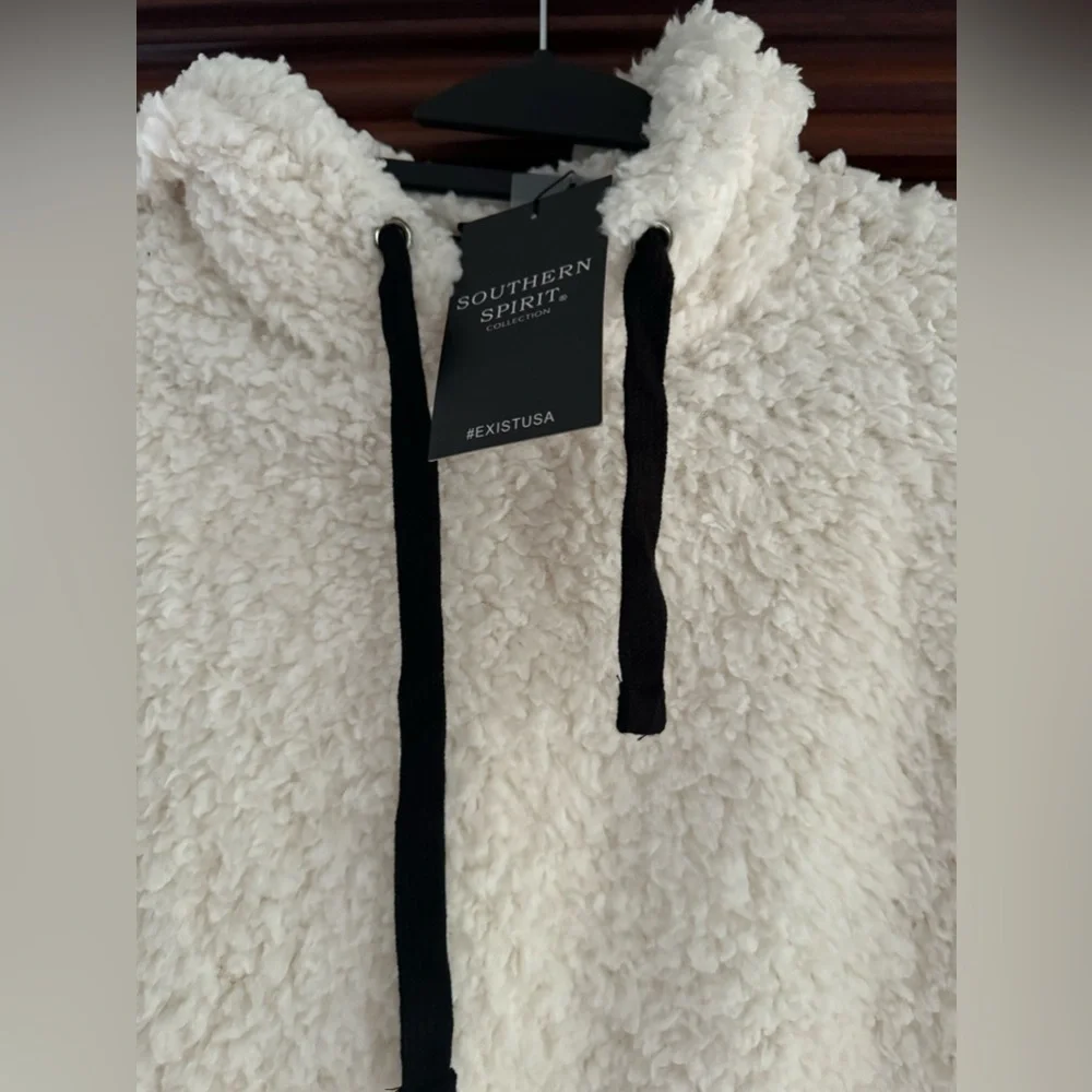 Southern Spirit Sherpa Collection color - Natural - Picture 2 of 5